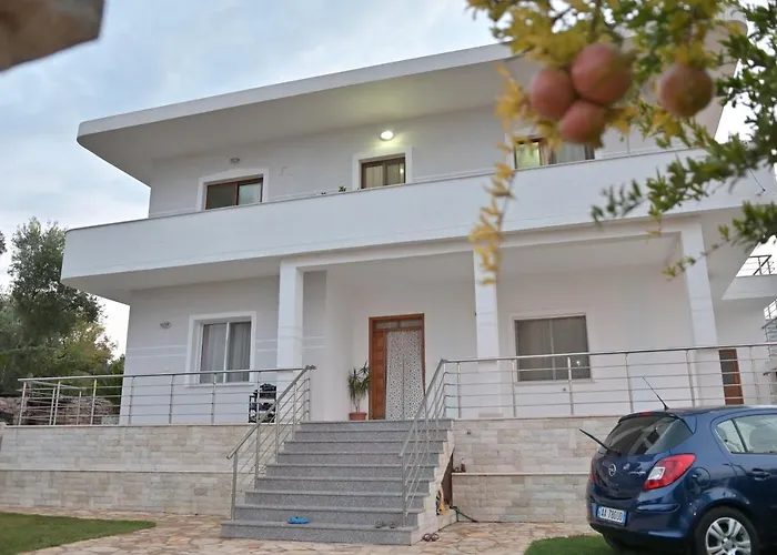 Mana Apartments